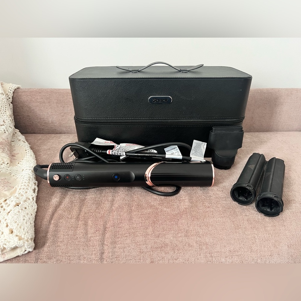 *SOLD* DO NOT BUY * Shark FlexStyle with Accessories and Carrying Case
